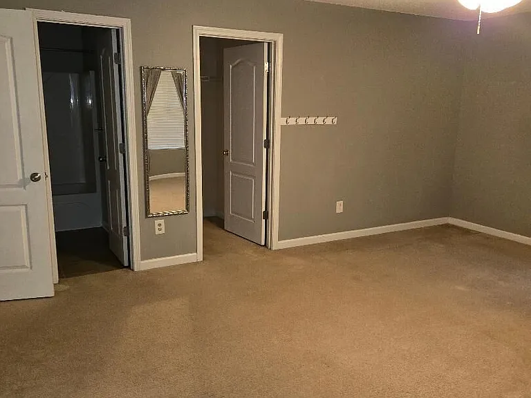 430 Bridgewater Way — Photo 2