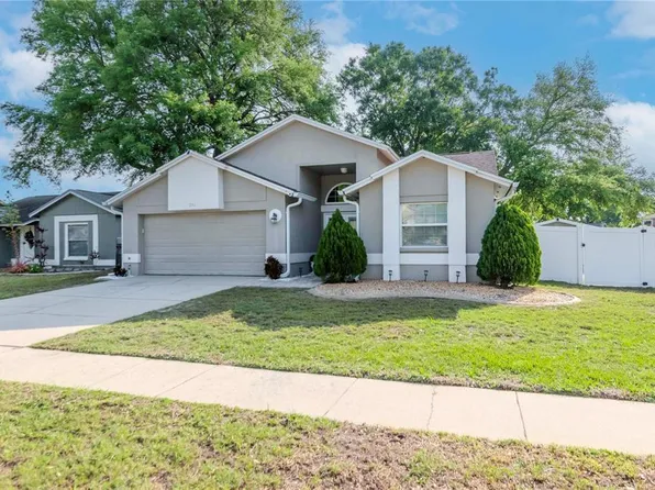 201 Sacramento St, Valrico, FL 33594