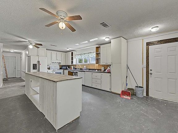 5th image of 433 W Church St