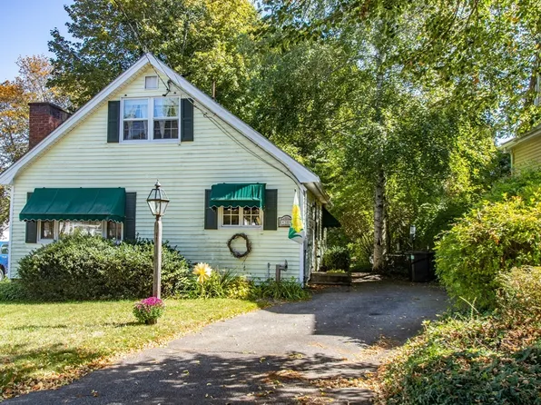 30 Colby St, Haverhill, MA 01835