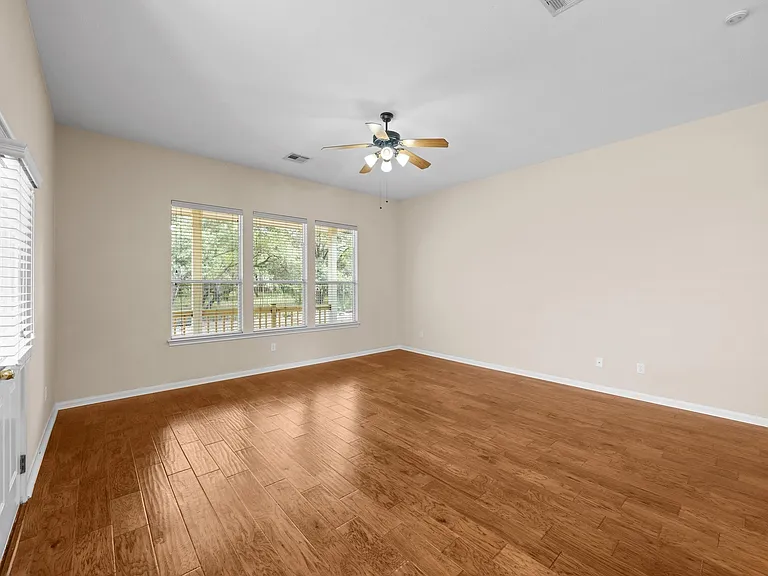 3808 Noe Ln — Photo 10