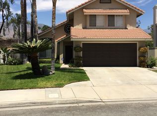 29236 Palm View Ln, Highland, CA 92346