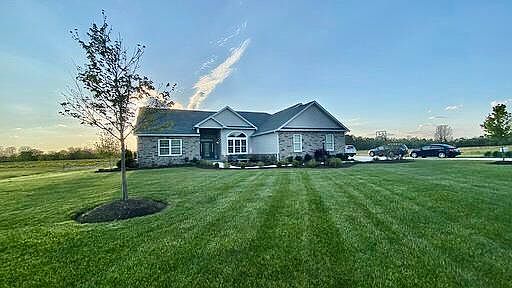 1st image of 22 Melrose Dr
