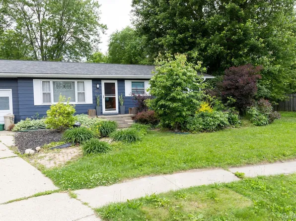 608 Hixon Pl, Vassar, MI 48768