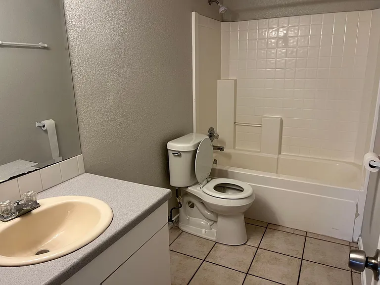 220 Joshua Blvd #220 — Photo 5