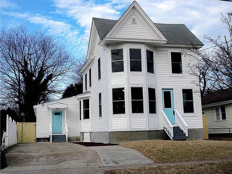 1350 W 38th St
