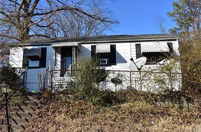 2nd image of 2809 Walmsley Blvd