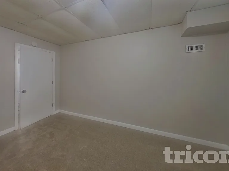 120 Elberta Dr — Photo 11