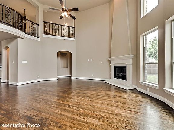5th image of 4815 Waterford Glen Dr