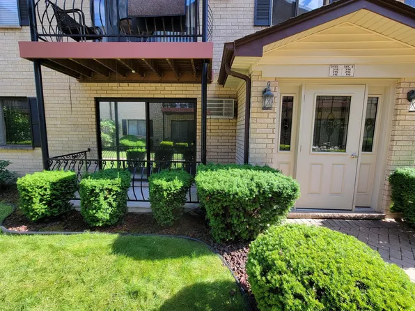 5155 N East River Rd Unit 115E, Chicago, IL 60656