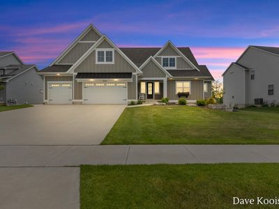 8218 Boardwalk Dr SW, Byron Center, MI, 49315