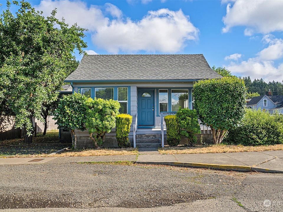 1st image of 702 W Cedar Street