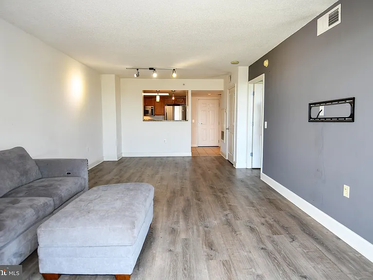 11800 Sunset Hills Rd #1024 — Photo 8