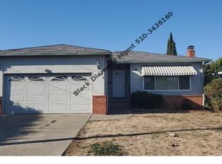 3230 Lenard Dr, Castro Valley, CA 94546