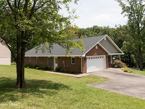 2nd image of 1718 Wayburn Dr