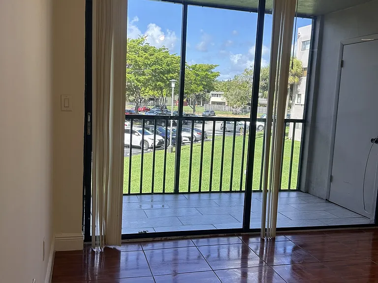 8520 SW 133rd Avenue Rd #213 — Photo 21