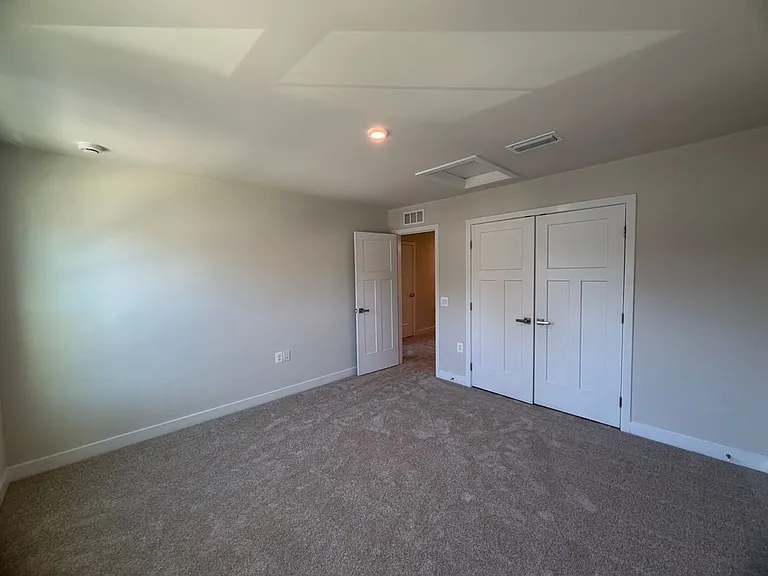 18347 Centennial Cir — Photo 6