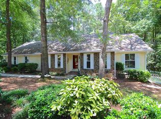 245 Felton Dr, Fayetteville, GA 30214
