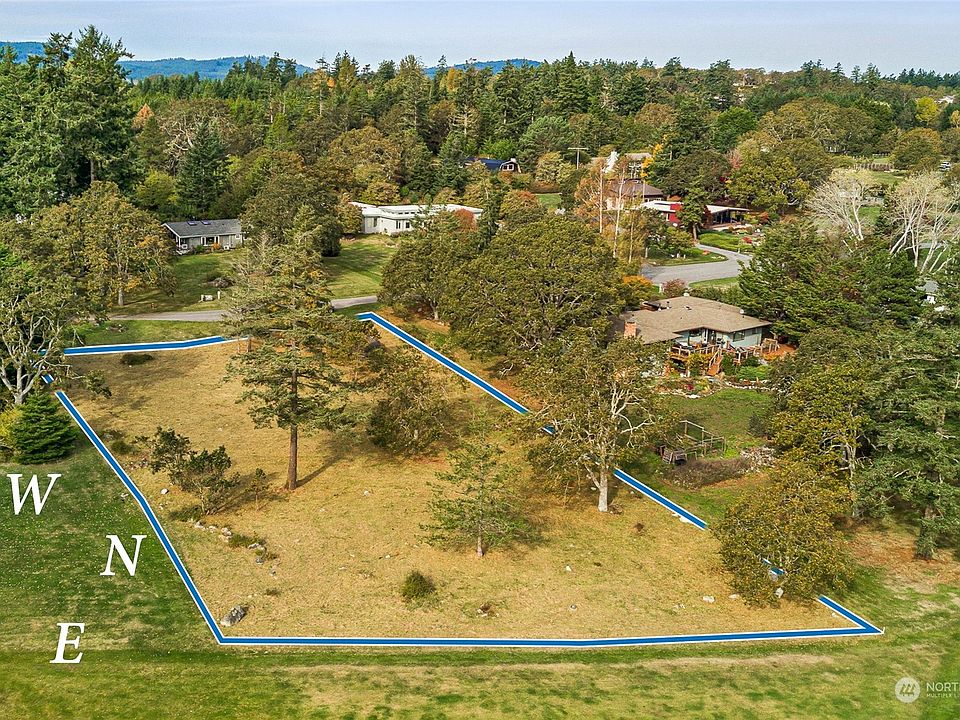 1st image of 74 Garry Oak Lane