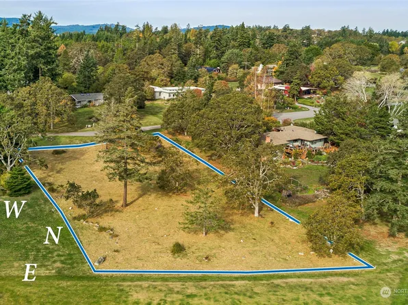 74 Garry Oak Lane, San Juan Island, WA 98250