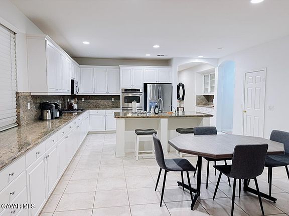 4th image of 3010 Club Rancho Dr