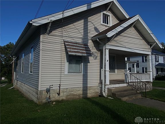 2nd image of 1501 Broadway