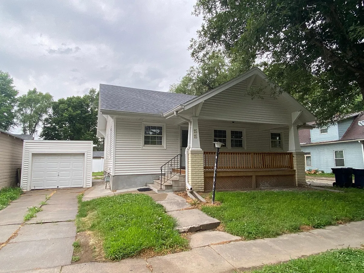 Building Photo - 1515 N 32nd St