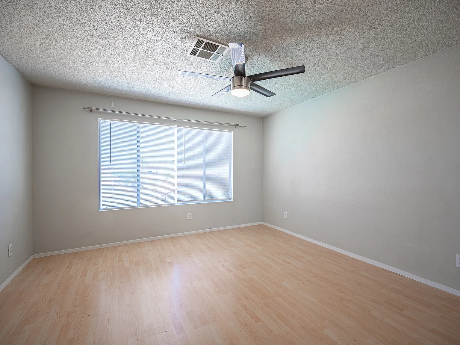 7660 Kalmalii - 1 — Photo 4