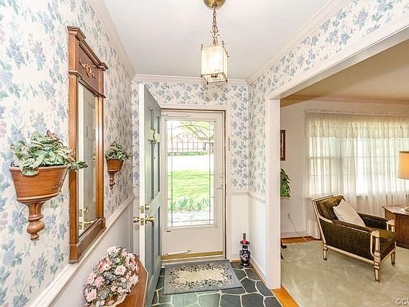 5th image of 7267 Bluebird Way