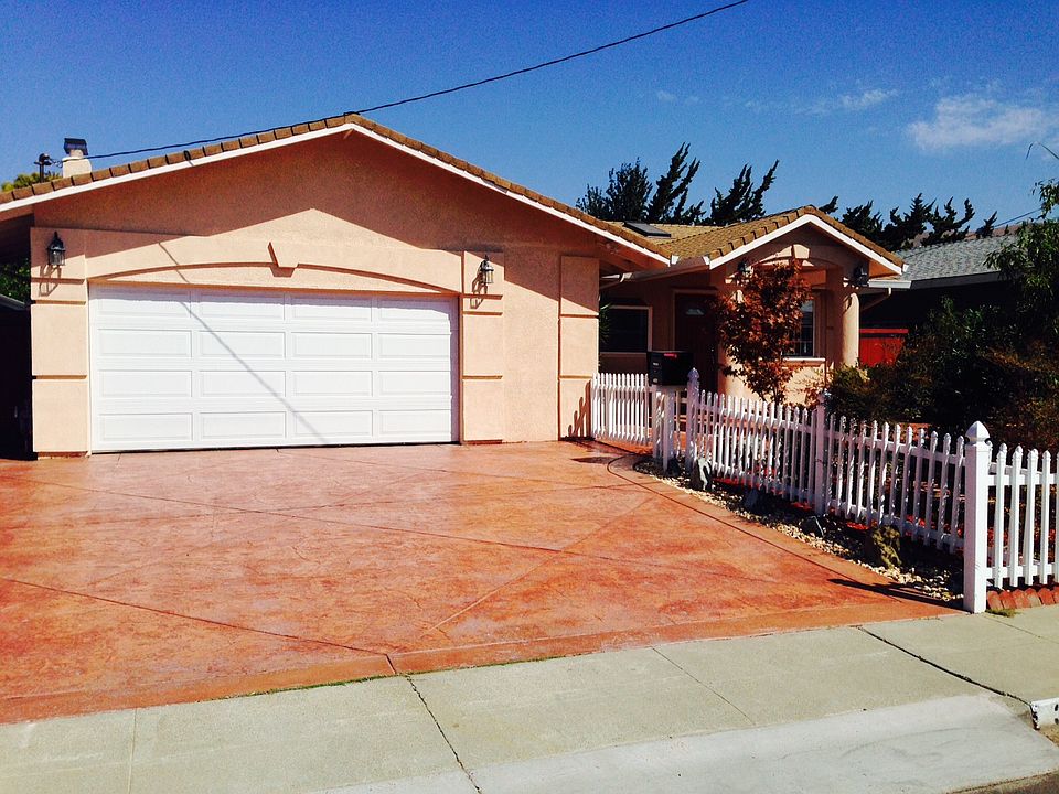 1st image of 344 Teddy Dr