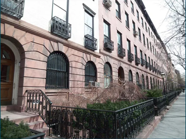 475 West 22nd Street image 1 of 5