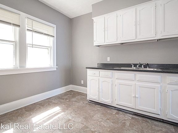 5th image of 12707 Melgrove Ave
