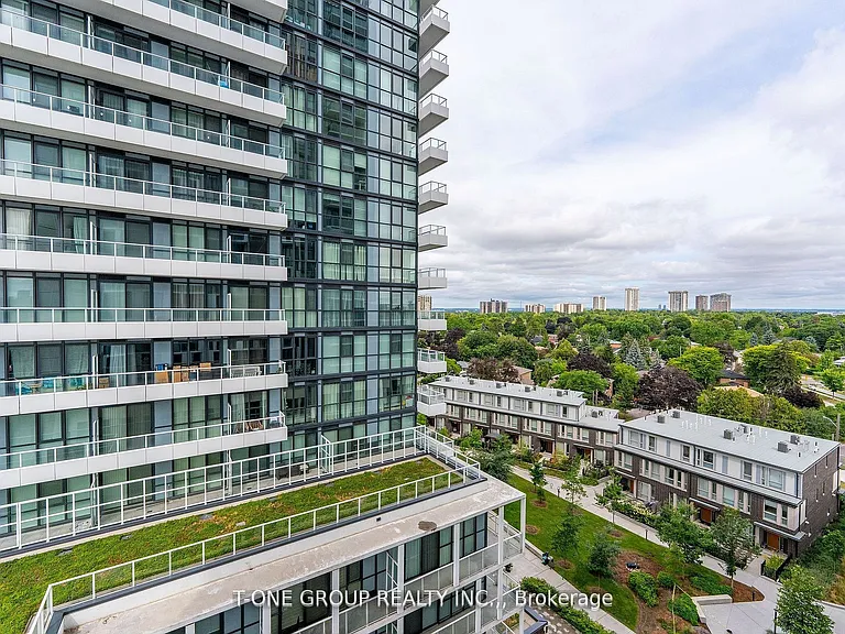 188 Fairview Mall Dr #915 — Photo 20