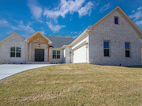 3rd image of 9281 Wooddale Dr