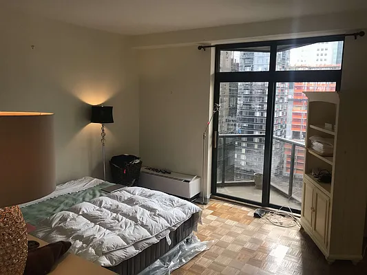 Sold by NY NY Condo, Inc | media 6