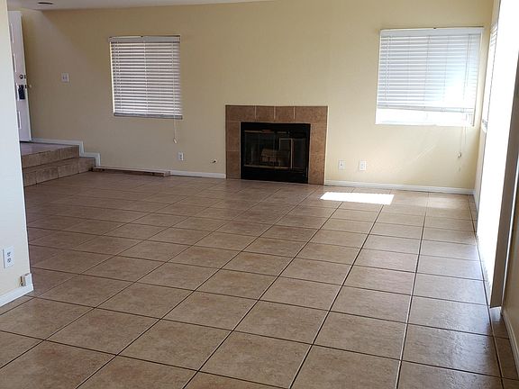 3rd image of 14397 Woodland Dr