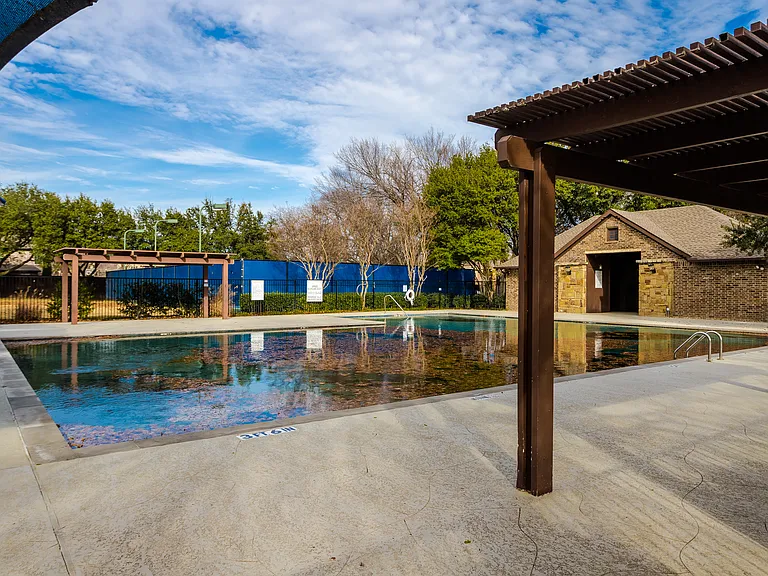 2429 Clear Field Dr — Photo 42