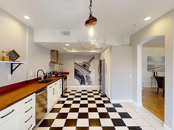 3rd image of 1886 Matin Cir Unit 153
