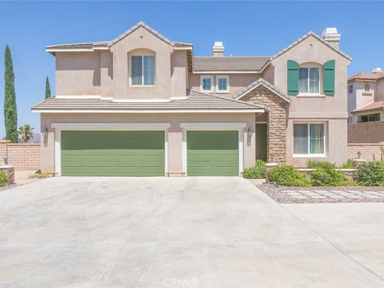 4 Via Del Fico Ct, Lake Elsinore, CA 92532