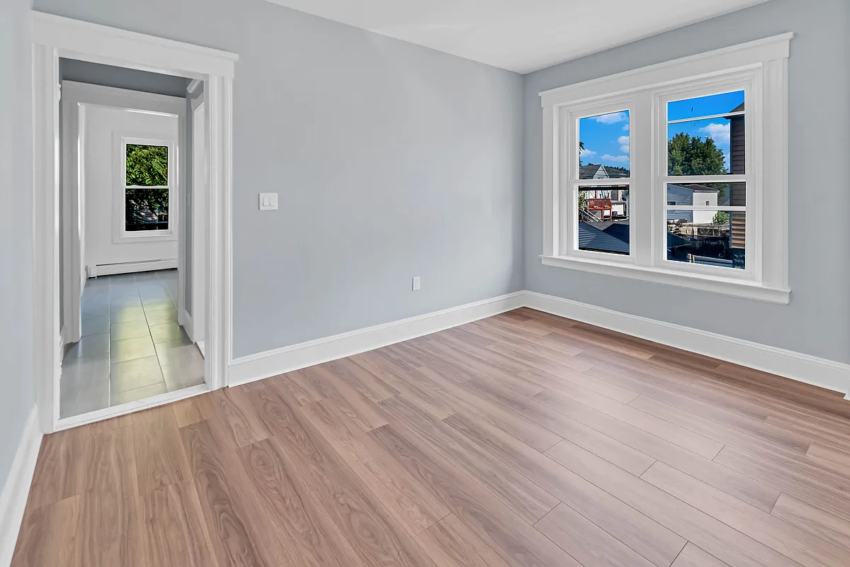 Building Photo - 145A E Jersey St #2