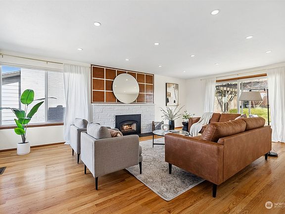 4th image of 1443 N Shirley Street