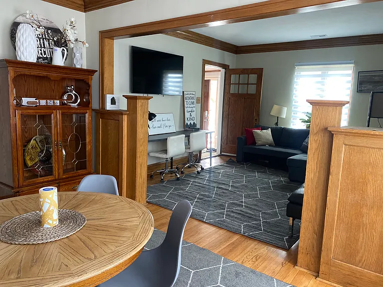 3020 Gustav St #1 — Photo 4