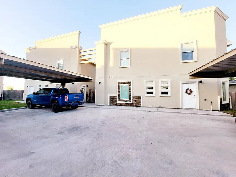 2101 Taxco Ct #2-2101-2 — Photo 1