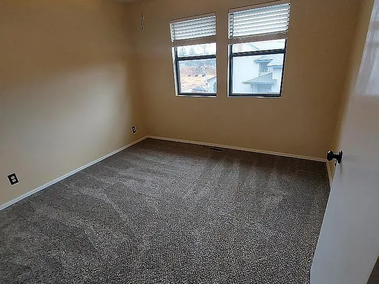 4330 E Spring Meadows Cir — Photo 11