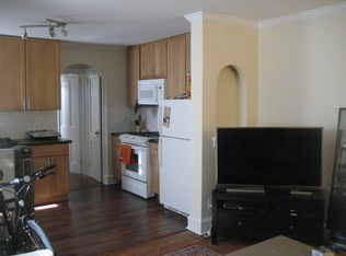 1712 Pine St APT 3R, Philadelphia, PA 19103