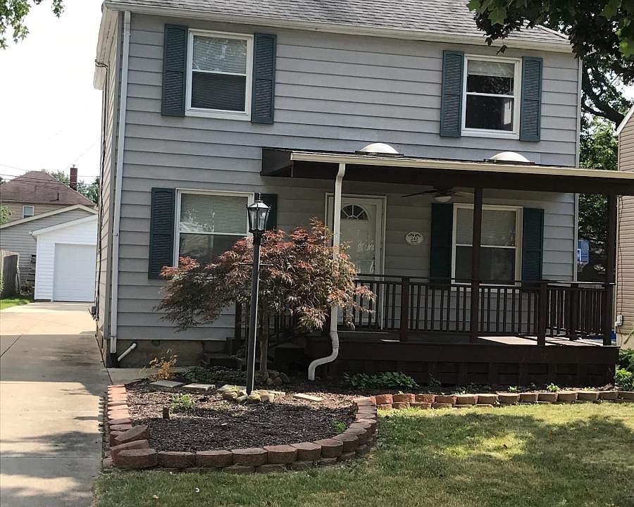 1st image of 242 Hayes Ave