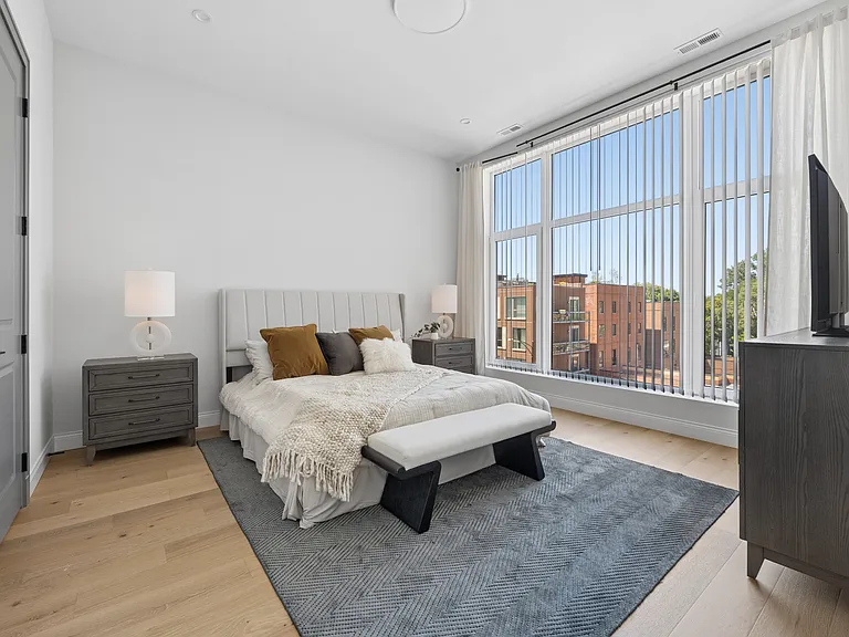 1615 W Irving Park Rd #3N — Photo 13
