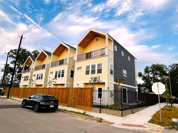 3104 Arlington St, Houston, TX 77018