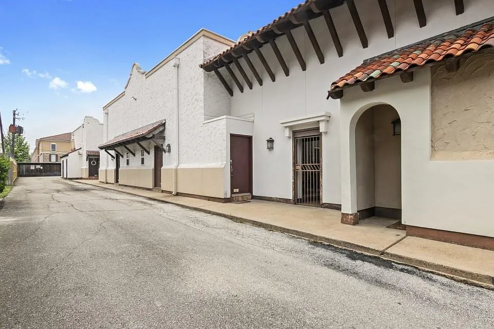 1 bed, 1.0 bath, 768 sqft, $1,100 — Photo 4