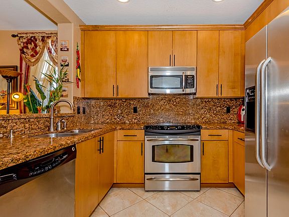 2nd image of 401 SW 147th Ave #116